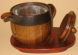 Holzkännchen